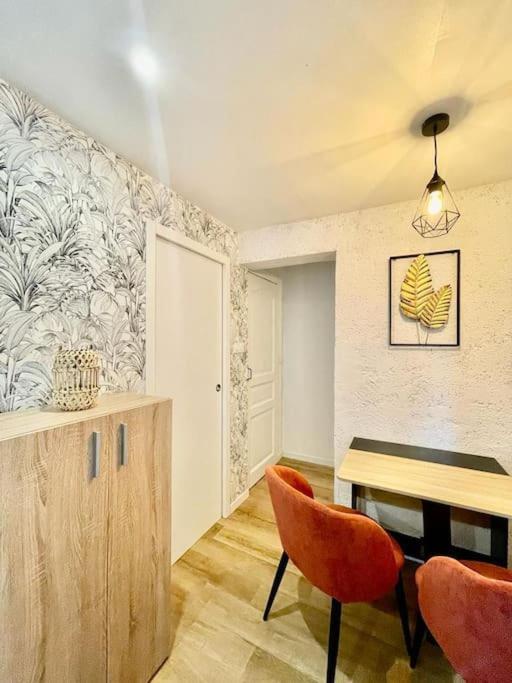 Le Studio Du Port Châteauneuf-sur-Loire المظهر الخارجي الصورة