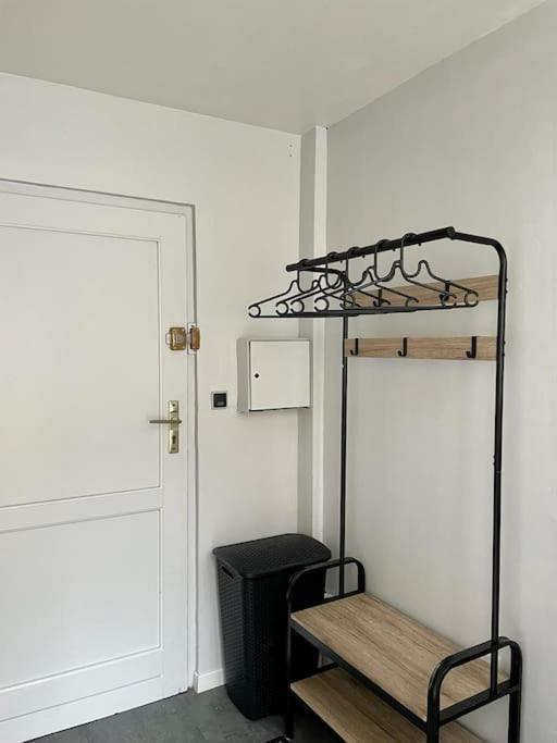 Le Studio Du Port Châteauneuf-sur-Loire المظهر الخارجي الصورة